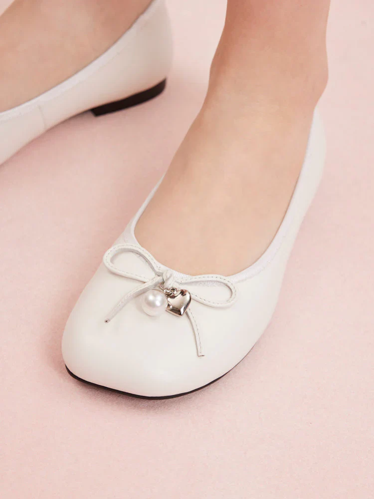 Atomic Heart & Pearl Charm Bow Flats - Image 6