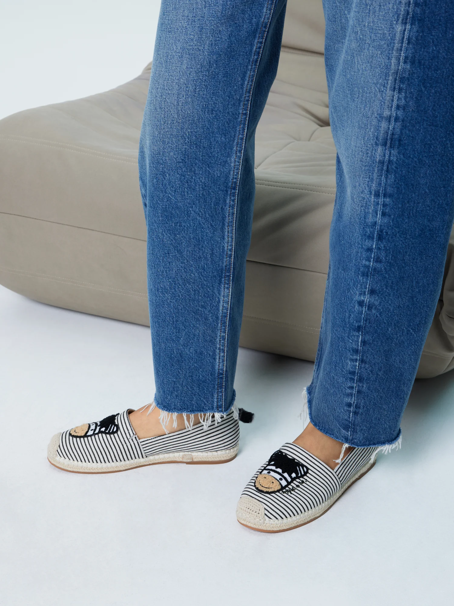 Larisse Horse Motif Espadrilles - Image 11