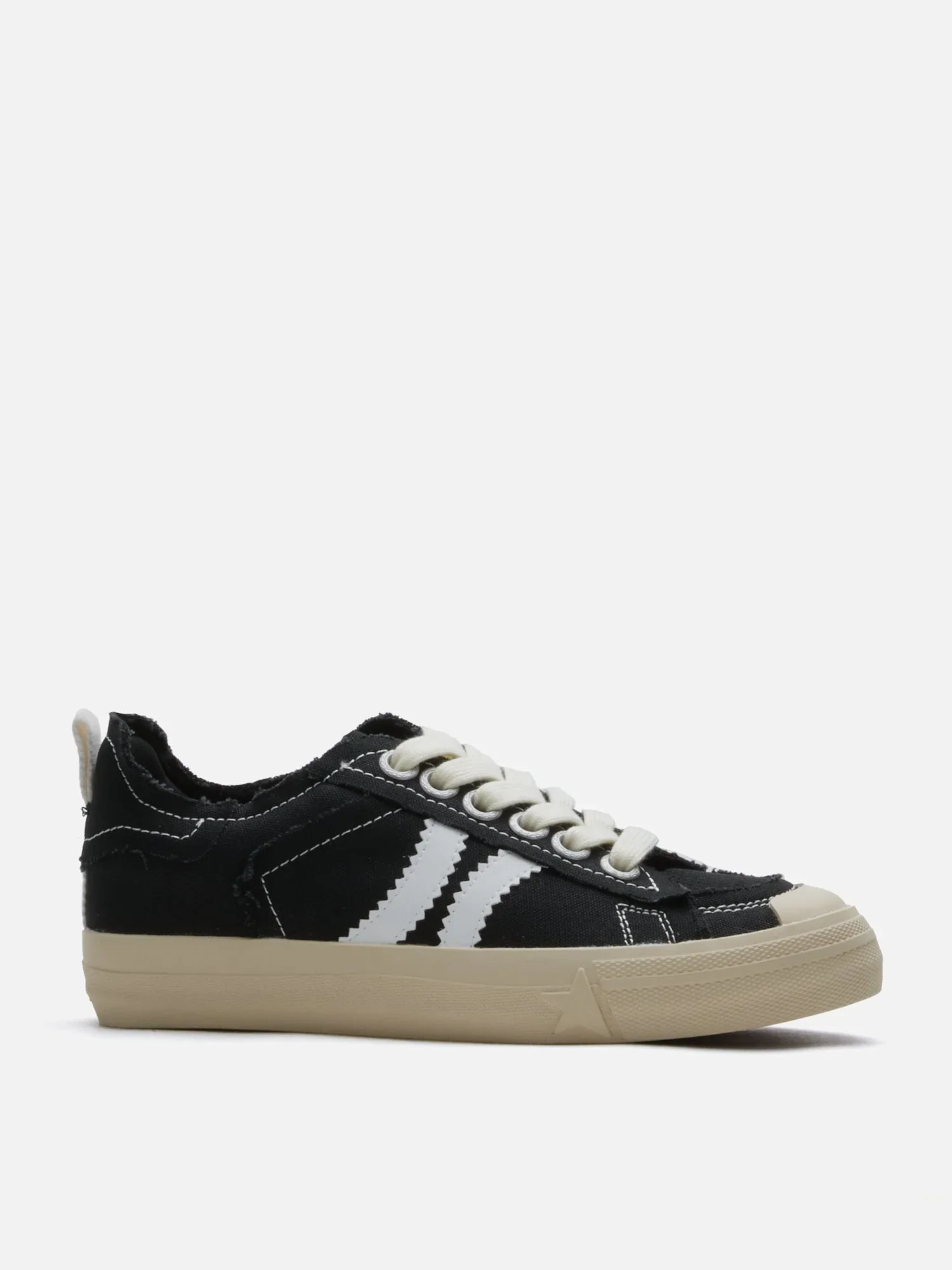 Claudi Asymmetric Stripe Frayed Sneakers - Image 11