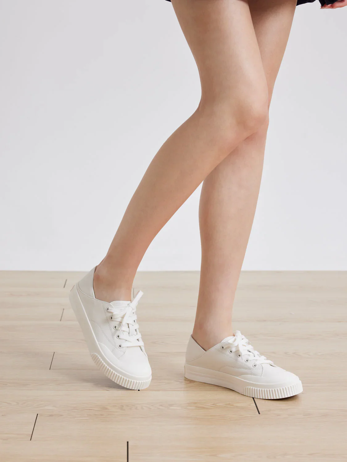 Binx Two-Way Leather Sneakers - Image 9