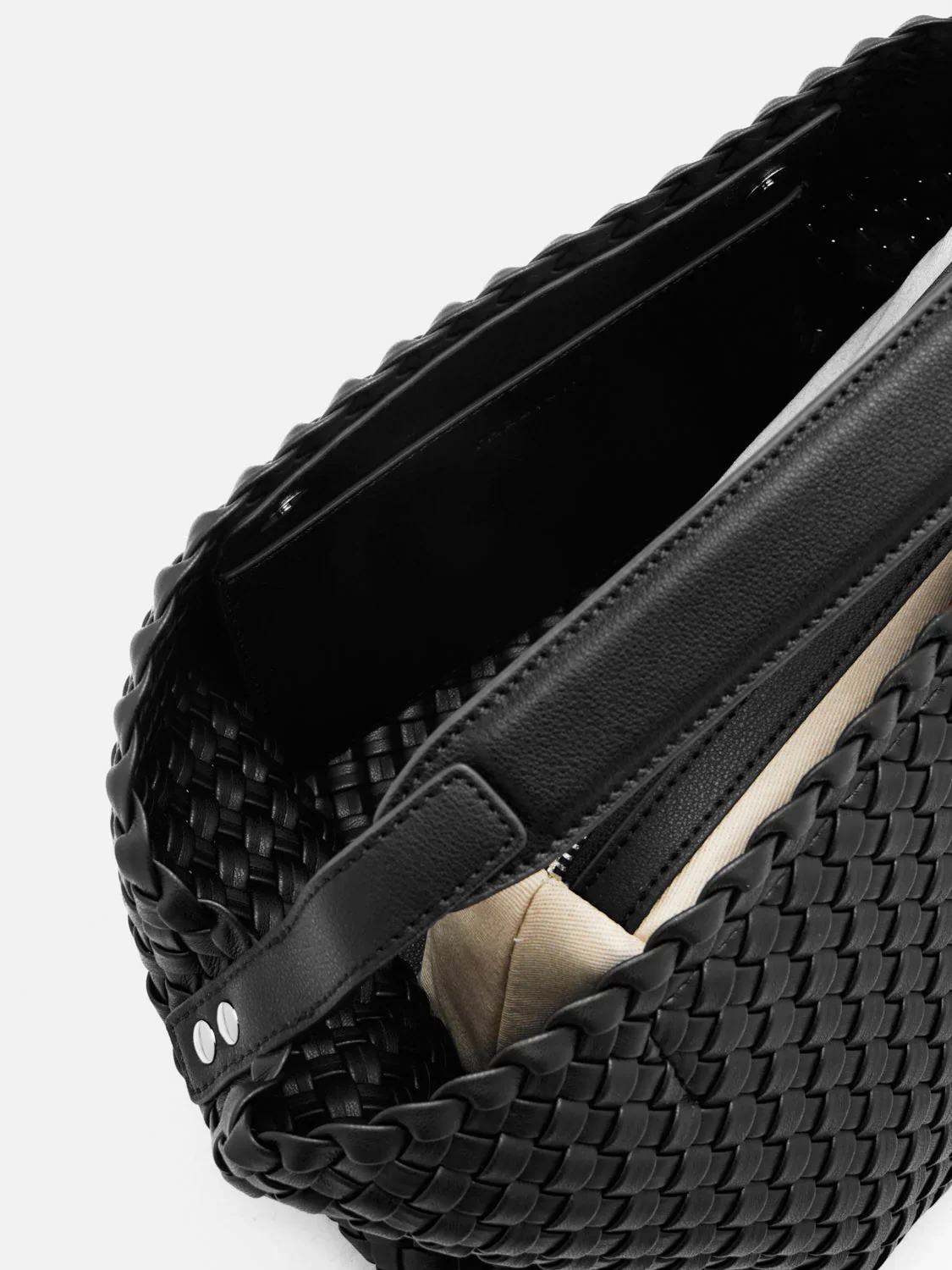 Xavia Bead Charmed Woven Bag - Image 12