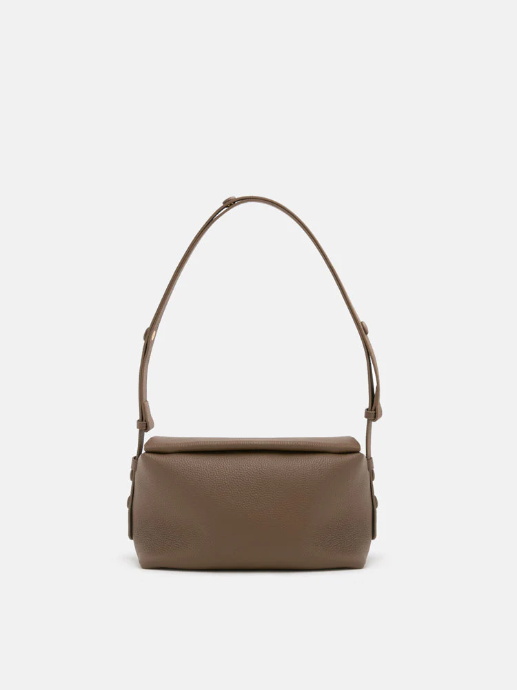 Thanee Slouchy Chained Leather Handbag - Image 12